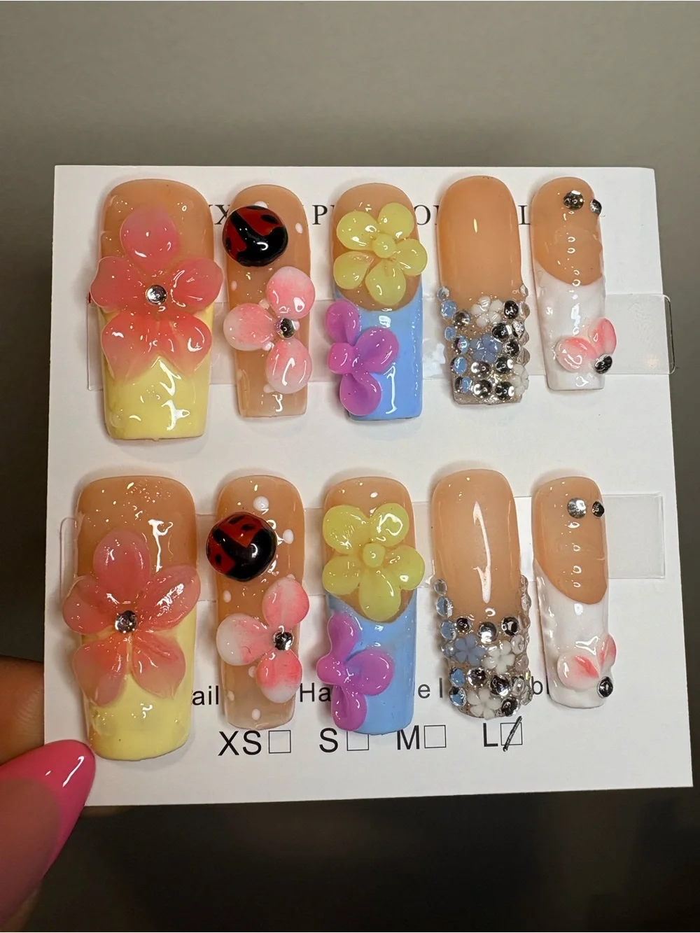 3D Floral Rhinestone Press-On Nail Set - Peach, Yellow, Blue, Pink